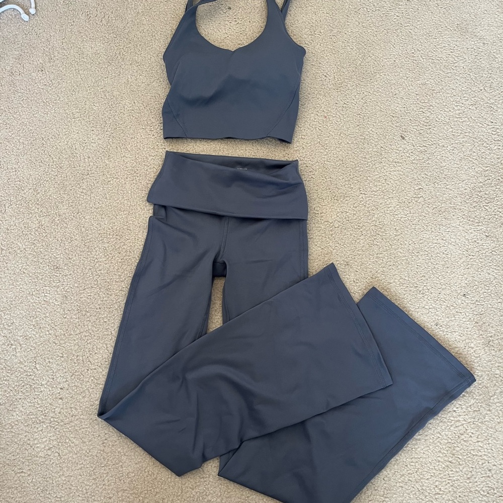 Gilly Hicks Charcoal Wide Leg Yoga Set